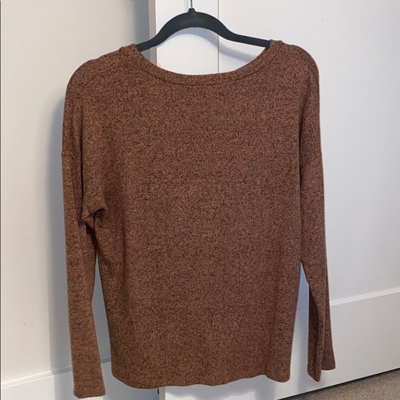 Soft and comfy long sleeve top - Picture 3 of 3